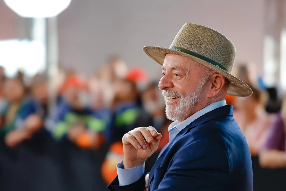 Meio/Ideia: Lula lidera todos os cen�rios de 1� e 2� turno