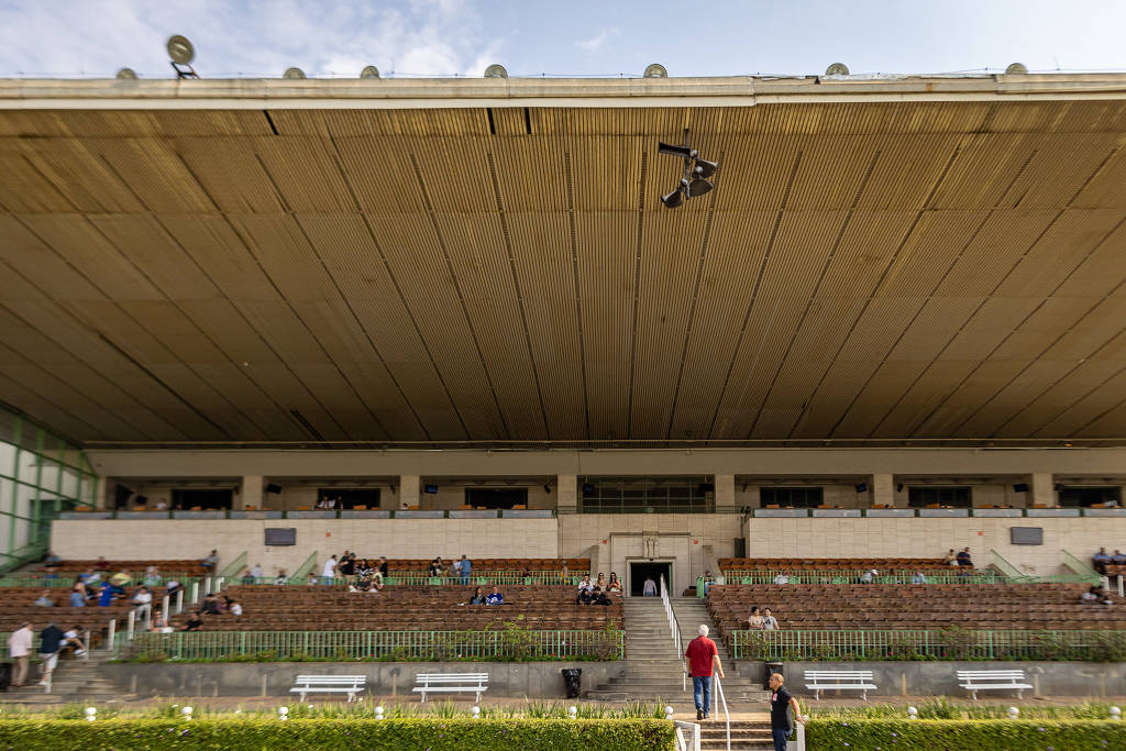 Verba para restaura��o do Jockey serviu para pagar condom�nio em SP e comprar persianas em GO