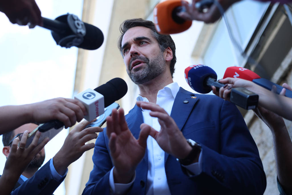 Eduardo Leite reluta em apoiar Caiado e quer a vaga