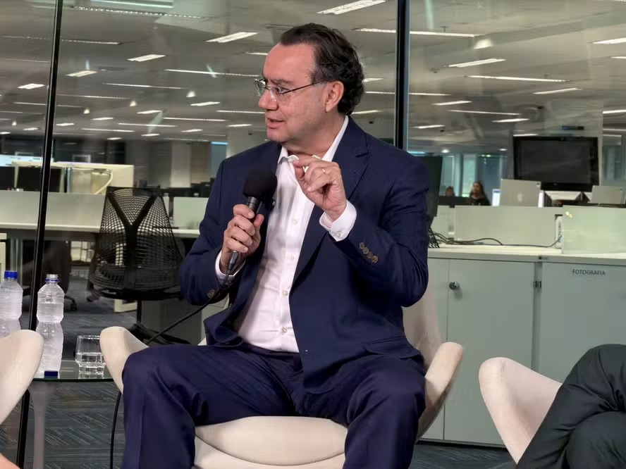 O que est� acontecendo com Augusto Cury?