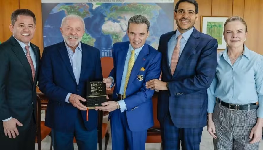 Malu Gaspar: O cabo eleitoral de Messias que j� declarou voto em Bolsonaro e apoia Caiado