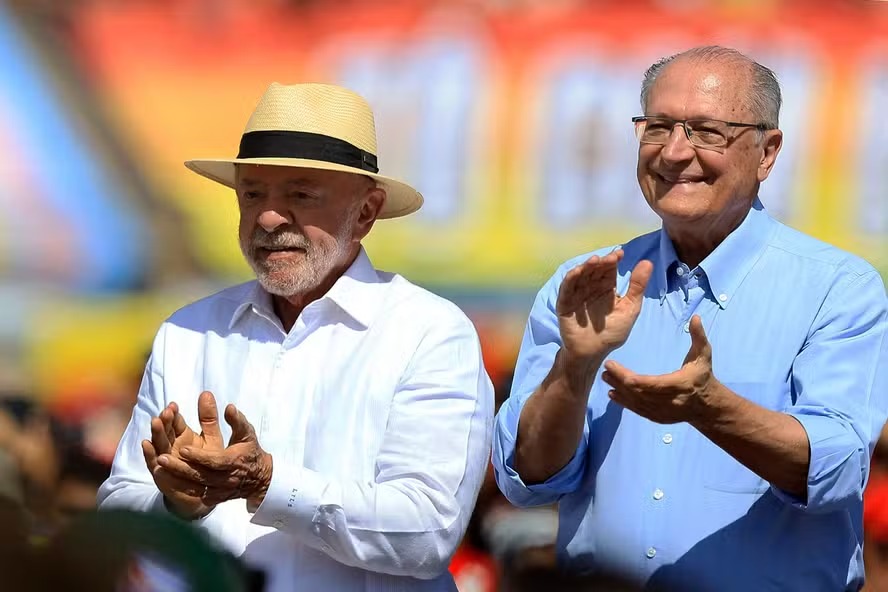 Frente ampla evapora nas urnas
