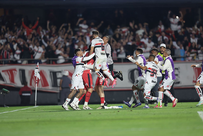 So Paulo bate Atltico Nacional nos pnaltis e se classifica para as quartas de final da Libertadores