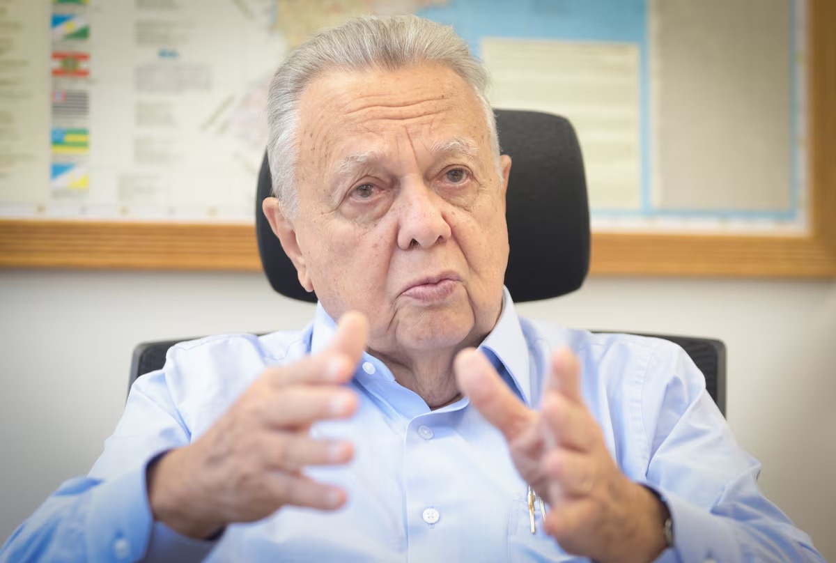 O papel do Brasil no s�culo 21 ser� ensinar o mundo a produzir comida, diz Roberto Rodrigues