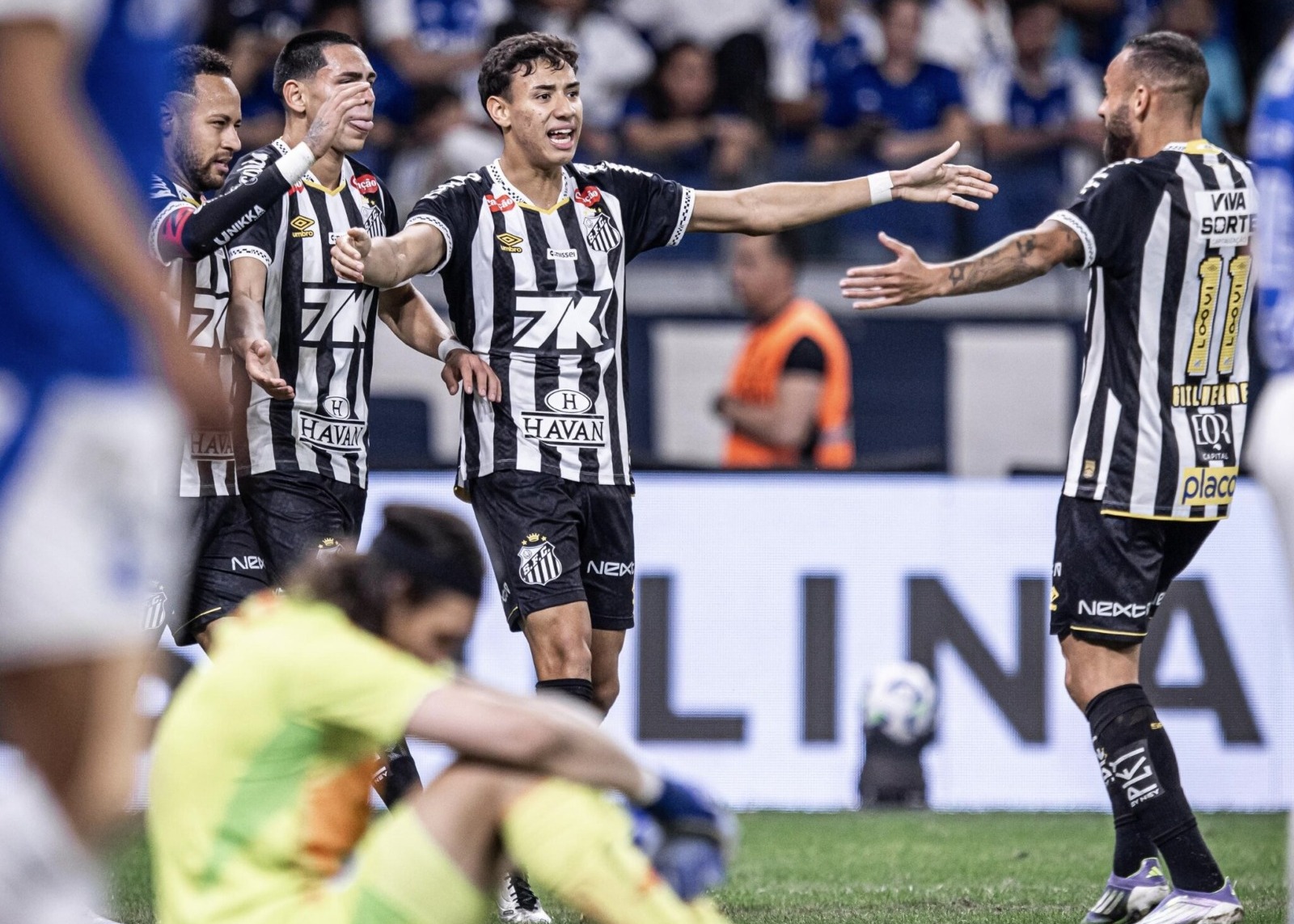 Surpresa no Campeonato Brasileiro: Santos derrota vice-lder Cruzeiro no Mineiro