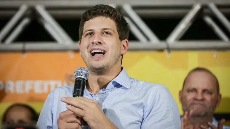 Jo�o Campos (PSB) lidera pesquisa para o governo de Pernambuco em 2026