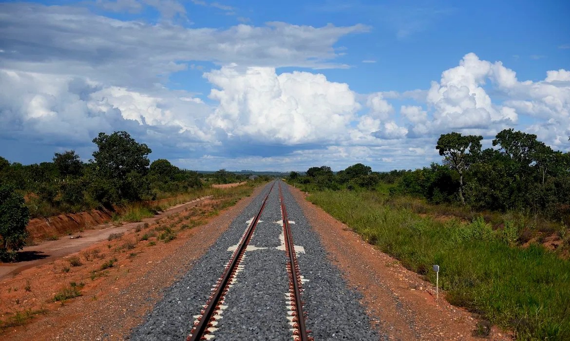 Leil�es ferrovi�rios devem acontecer a partir de setembro