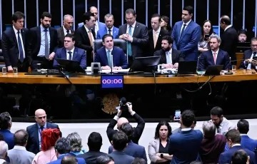 C�mara recua em aumento de imposto para SAFs e inclui clubes em taxa de 5%