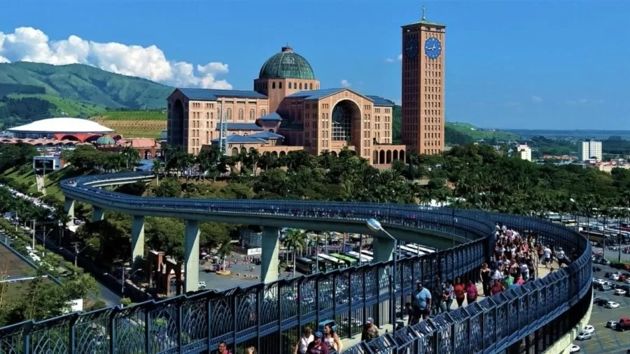 Aps Campos do Jordo, Aparecida anuncia projeto para taxar turistas