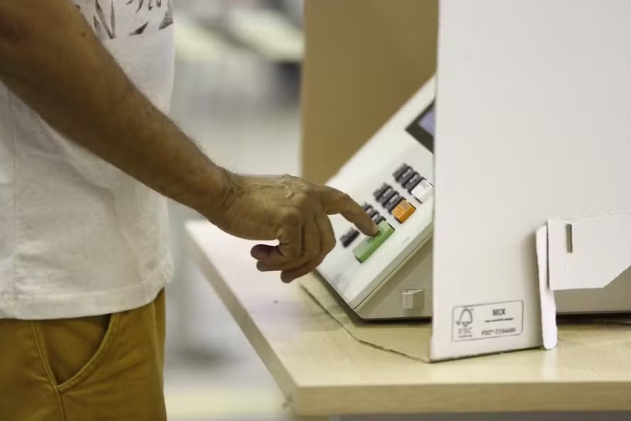 N�o fiquem surpresos se a elei��o acabar dia 4 de outubro