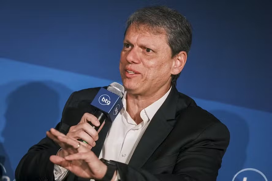 Direita precisa se afastar da fam�lia Bolsonaro