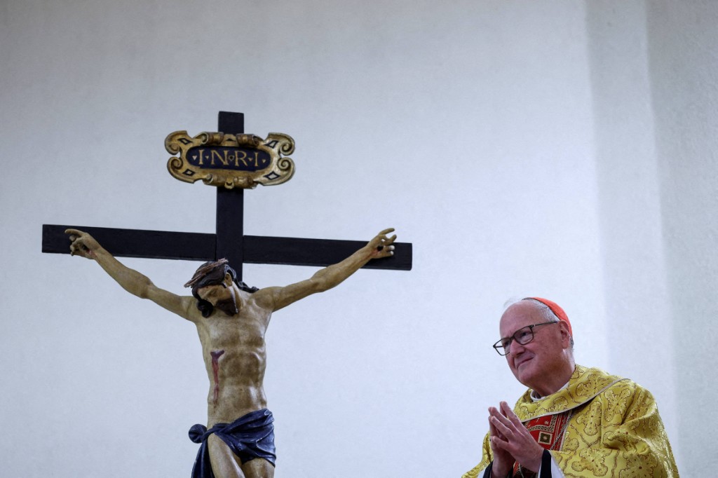 Papa substitui cardeal conservador e nomeia bispo que j� criticou Trump para Arquidiocese de NY