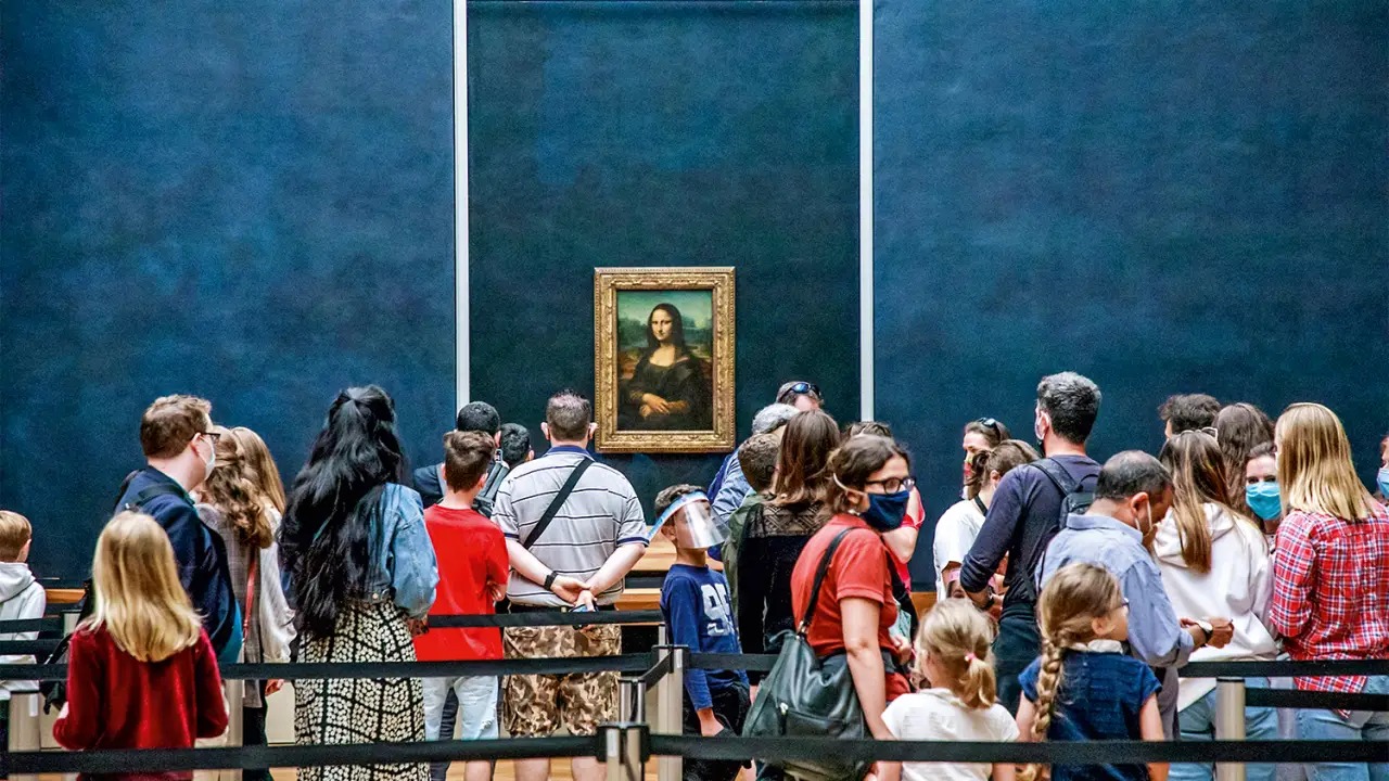 Louvre fecha portas em protesto contra 'overtourism', a invaso de turistas na Europa
