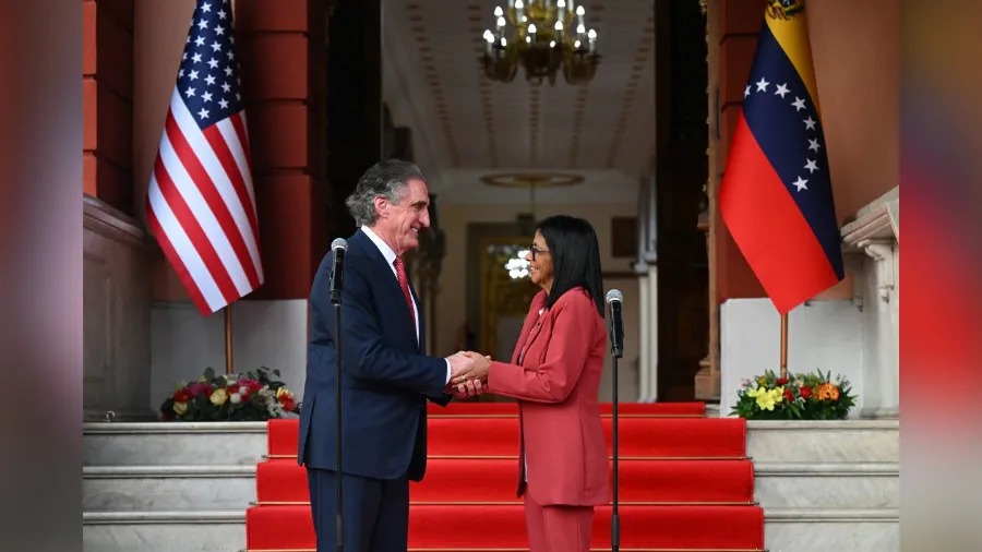 EUA afirmam ter retirado US$ 100 milh�es em ouro da Venezuela