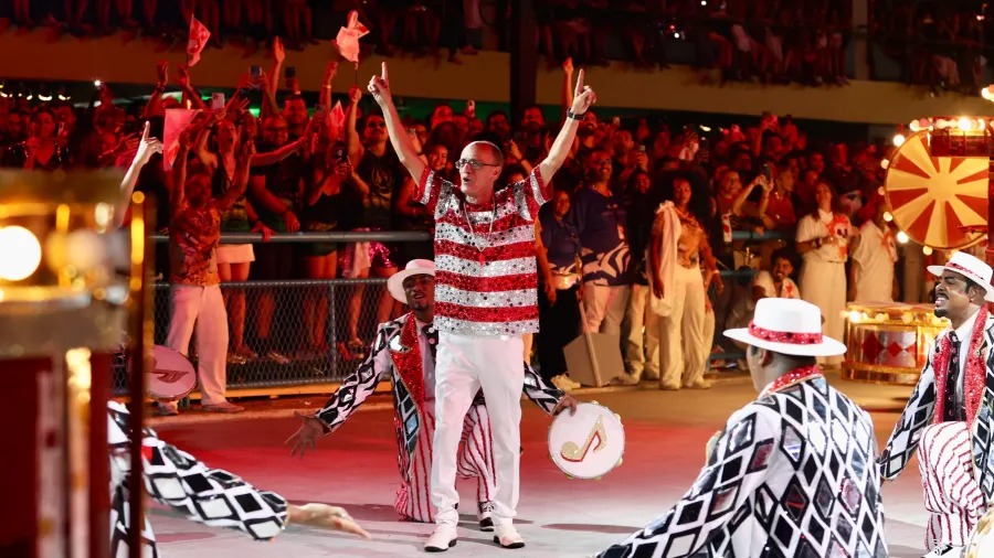 Com homenagem a Mestre Ci�a, Viradouro � campe� do Carnaval 2026 no Rio